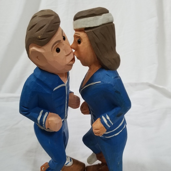Aldon Hand Carved 1981 Wooden Couple Figures - Picture 2 of 8